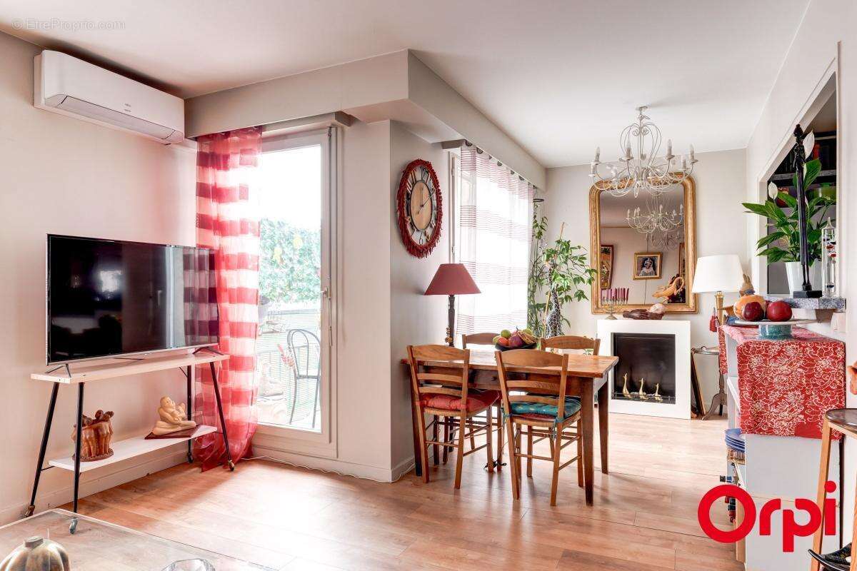 Appartement à VENISSIEUX