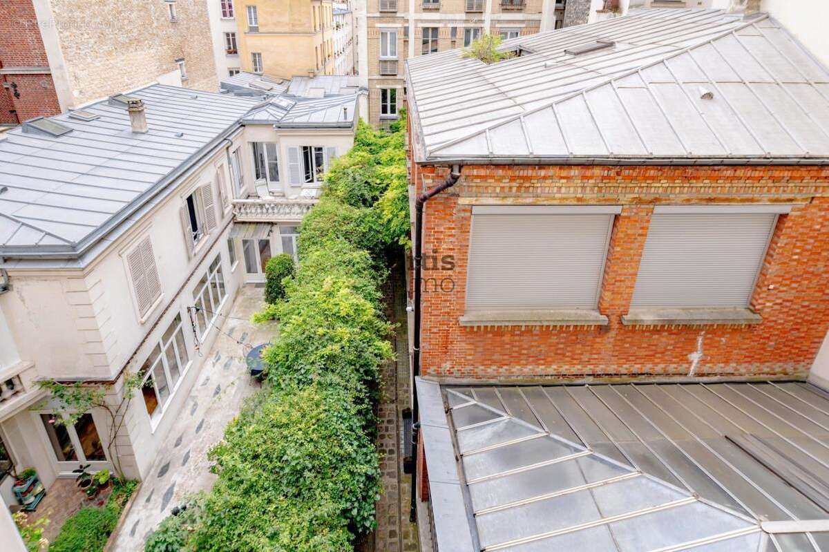 Appartement à PARIS-11E