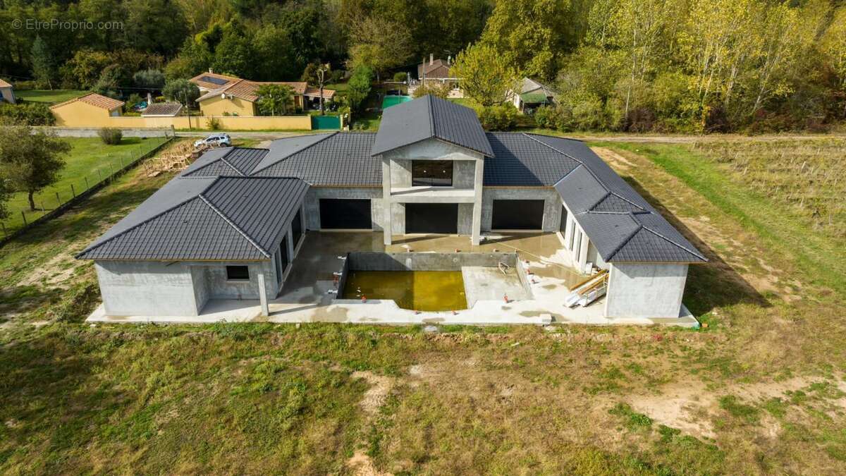 Maison à SAINT-LOUBES