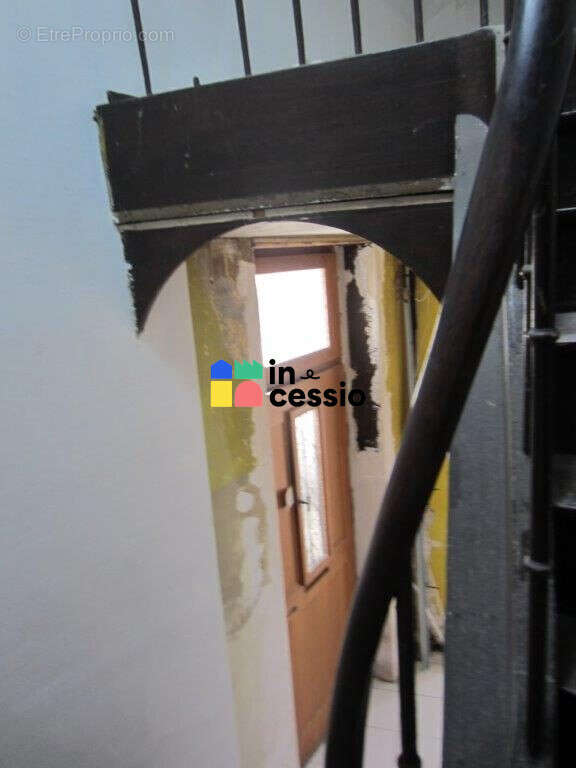 À vendre – immeuble de rapport commerce + habitation - photo 11