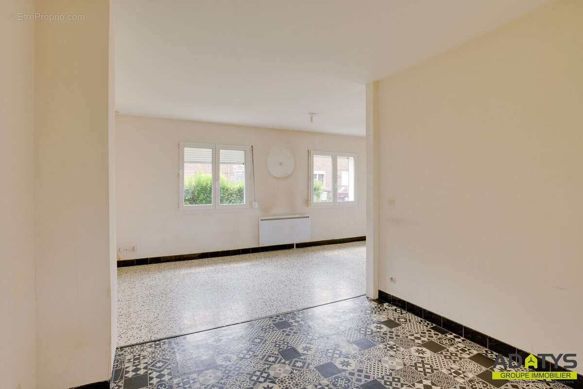 Maison 71 m² à Brebieres  - photo 4