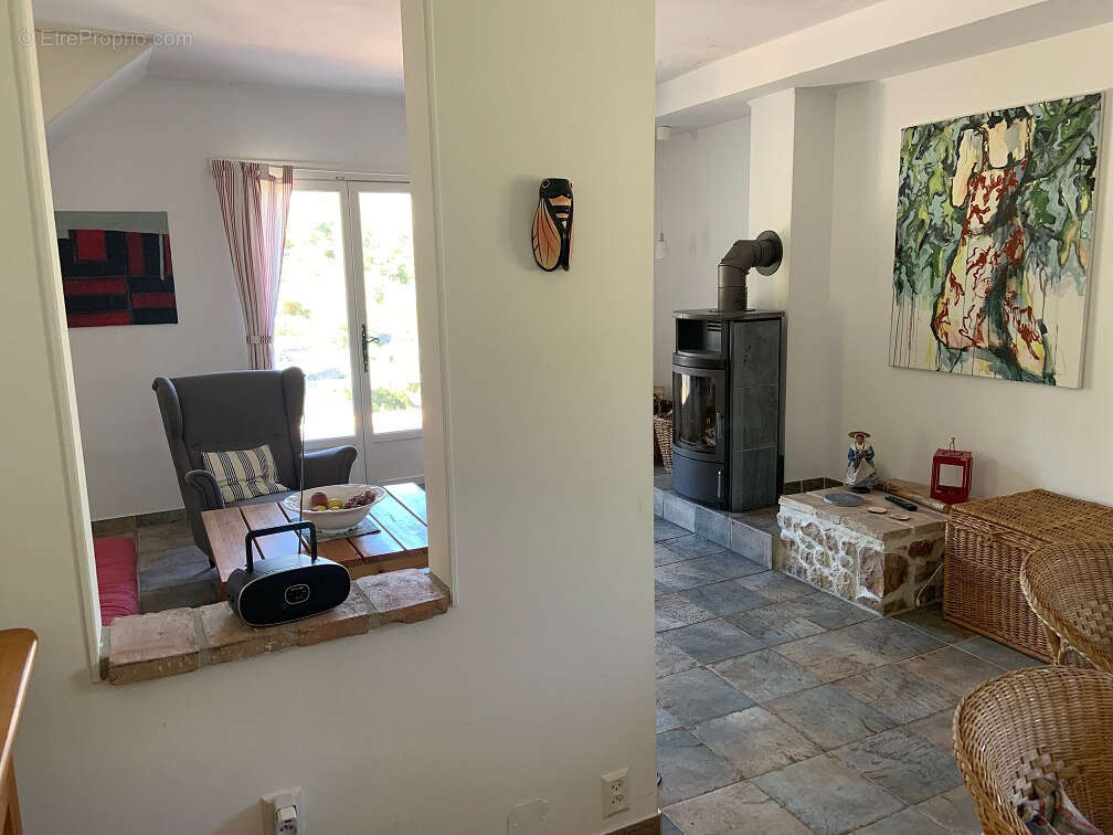 Maison en pierre 110 m2 avec vue panoramique sur 1,1 ha - photo 7