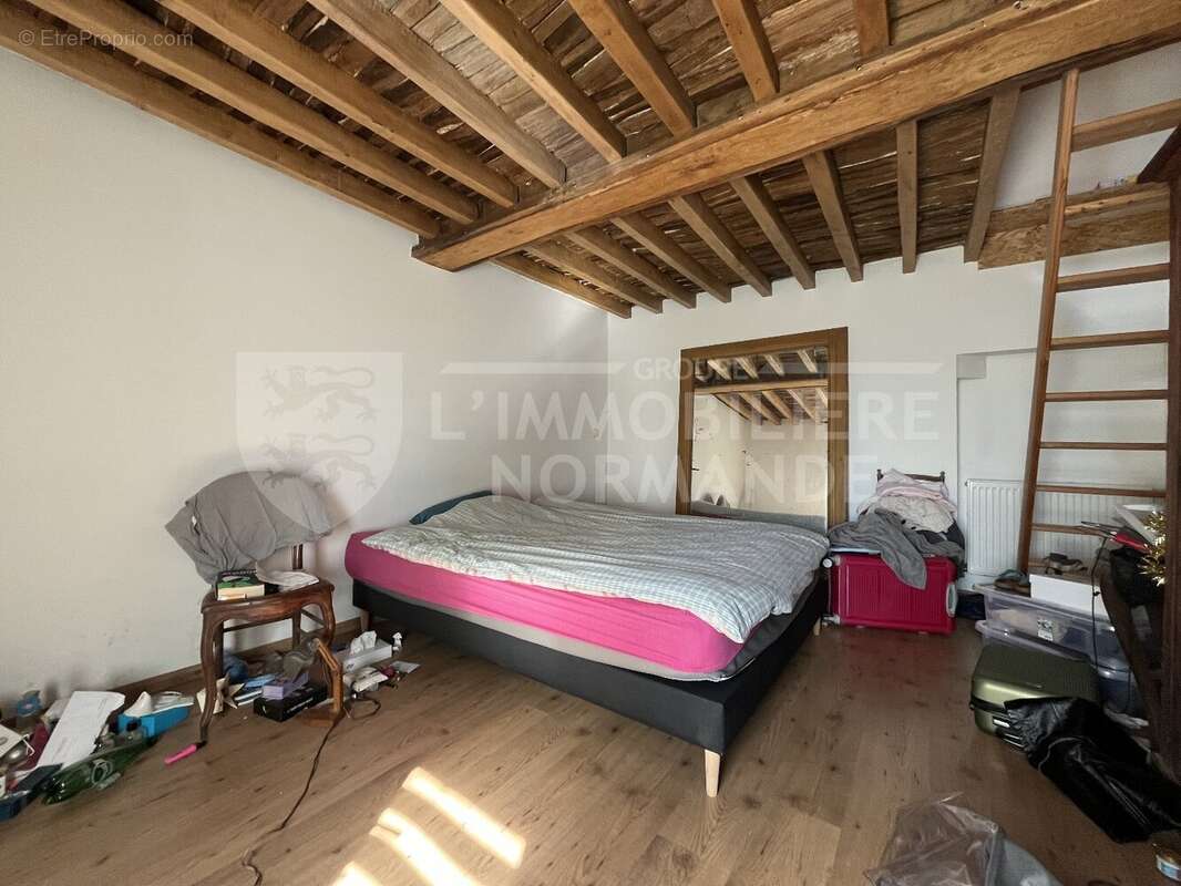 Maison à LA VILLENEUVE-EN-CHEVRIE