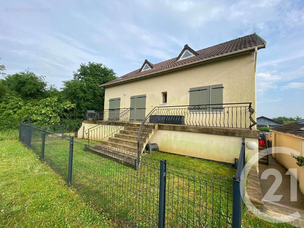 Appartement à LONGPERRIER