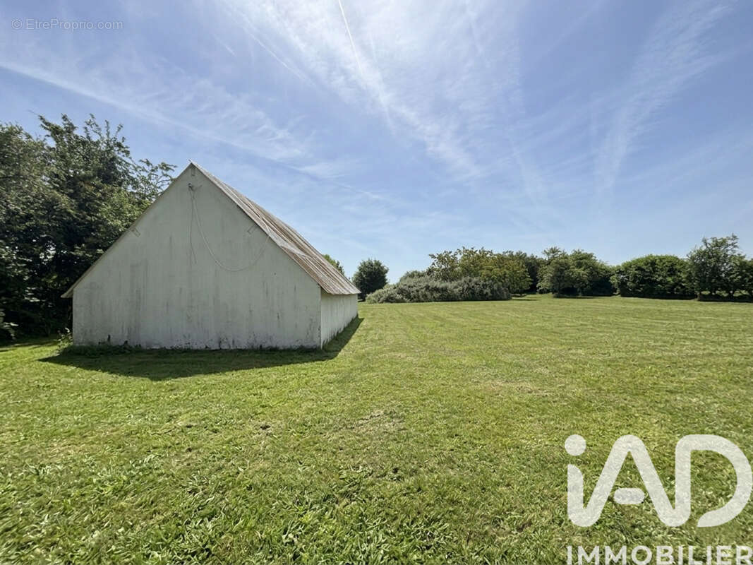 Terrain 2281 m² à Amboise  - photo 2