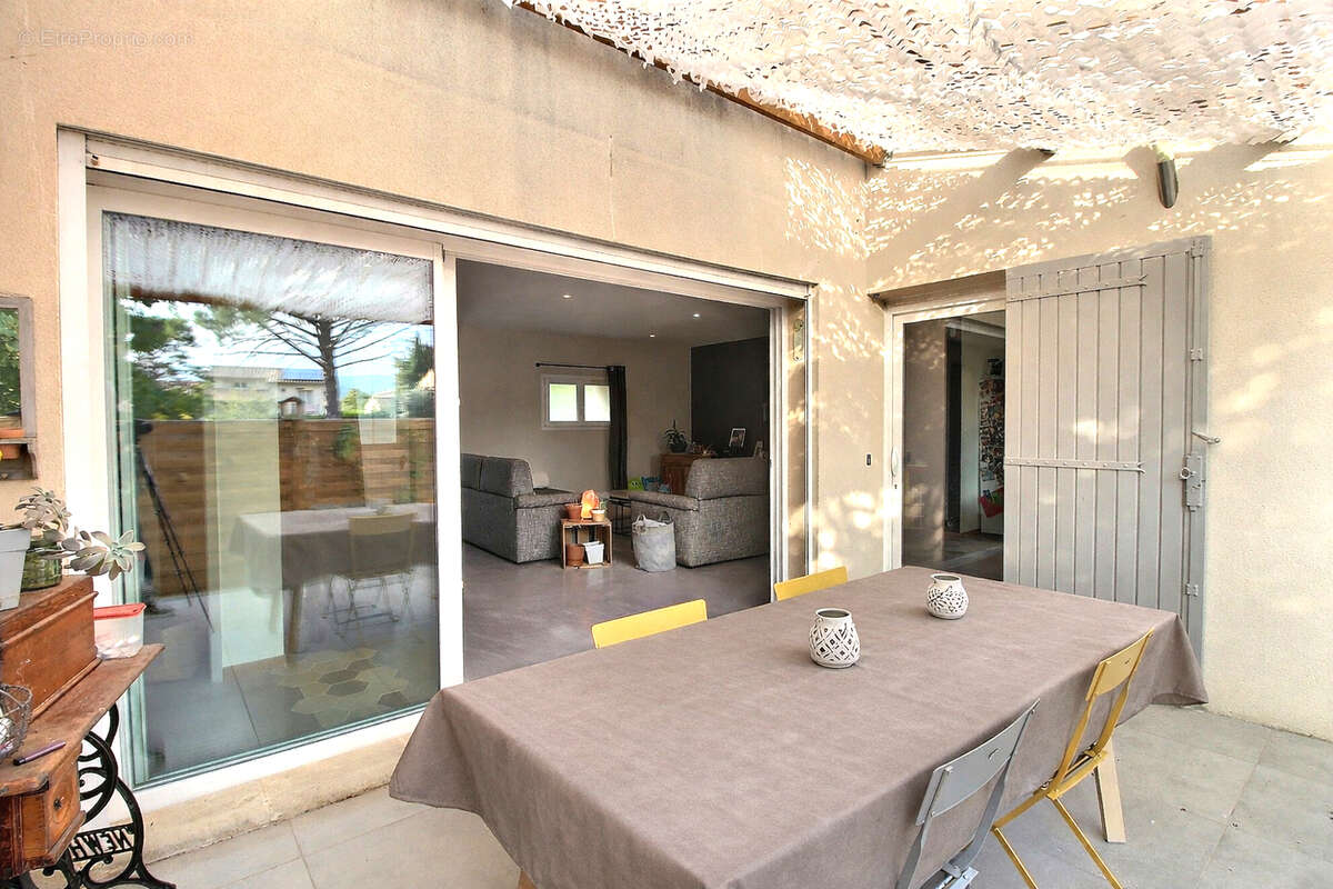 Maison à CAROMB