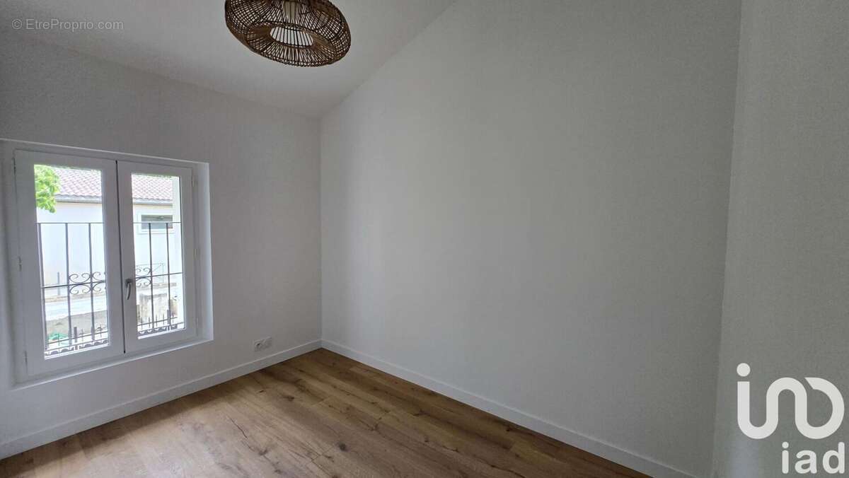 Photo 5 - Maison à LE PUY-SAINTE-REPARADE