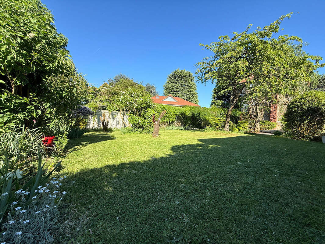 Maison à RIS-ORANGIS