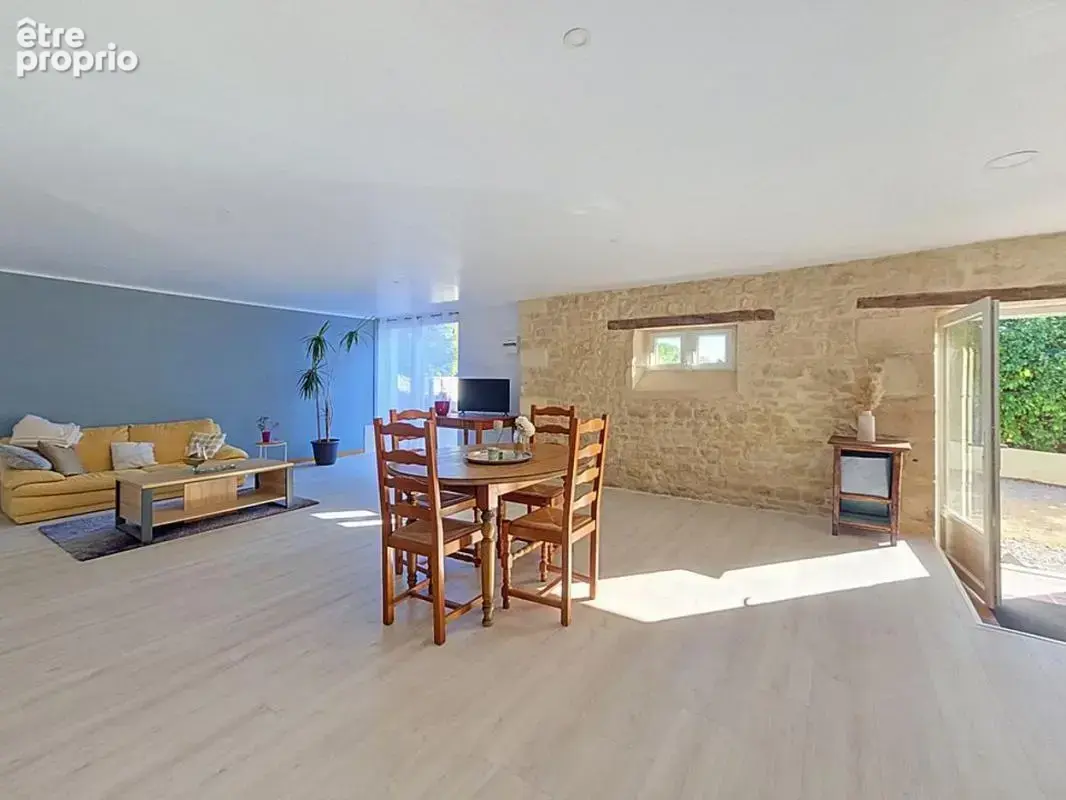 Maison 9 pièces 310 m² à vendre à Surin (79220) - photo 19