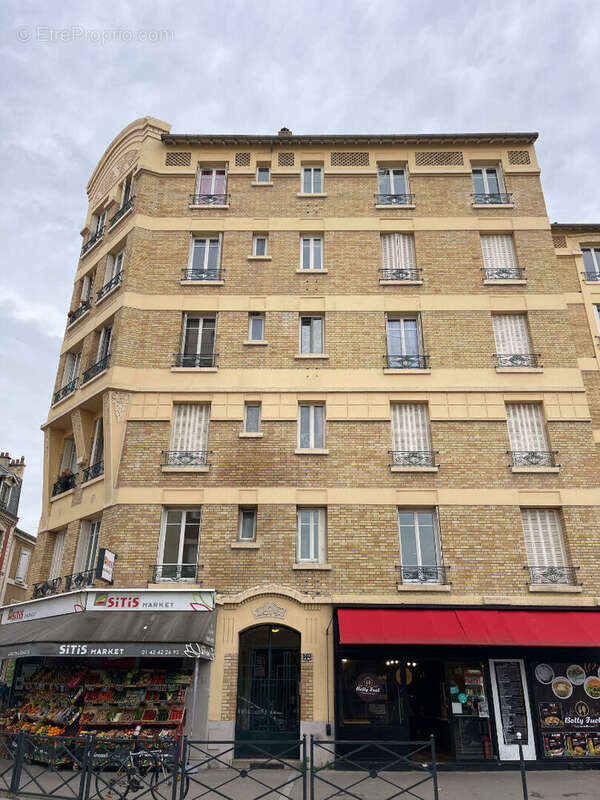 Appartement à COLOMBES