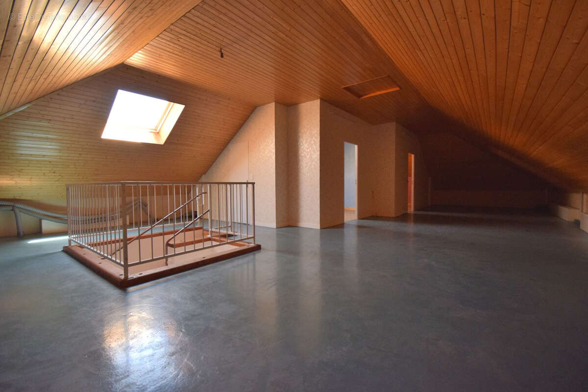 Maison d'habitation - photo 11