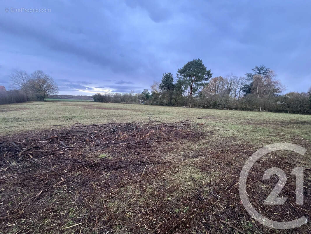 Terrain à GURGY