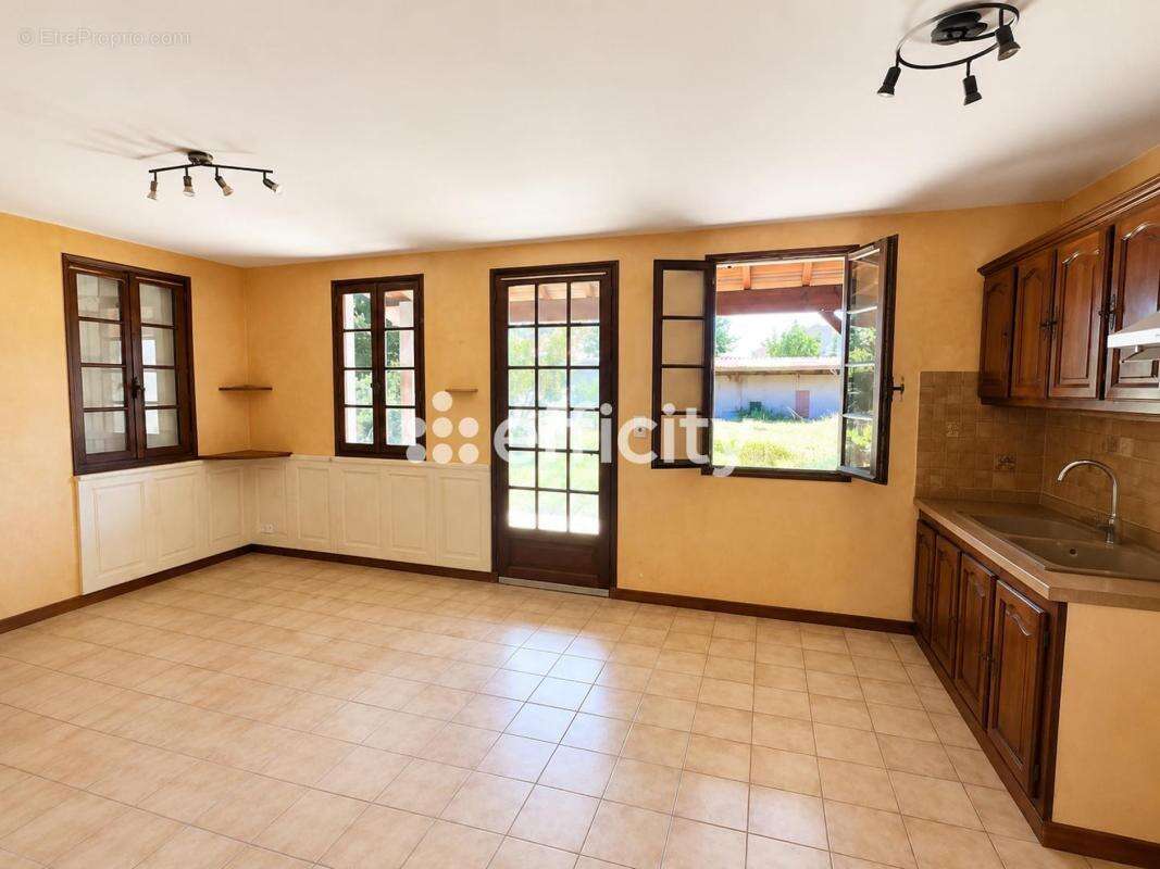 Maison 50 m² à Meschers-Sur-Gironde  - photo 3