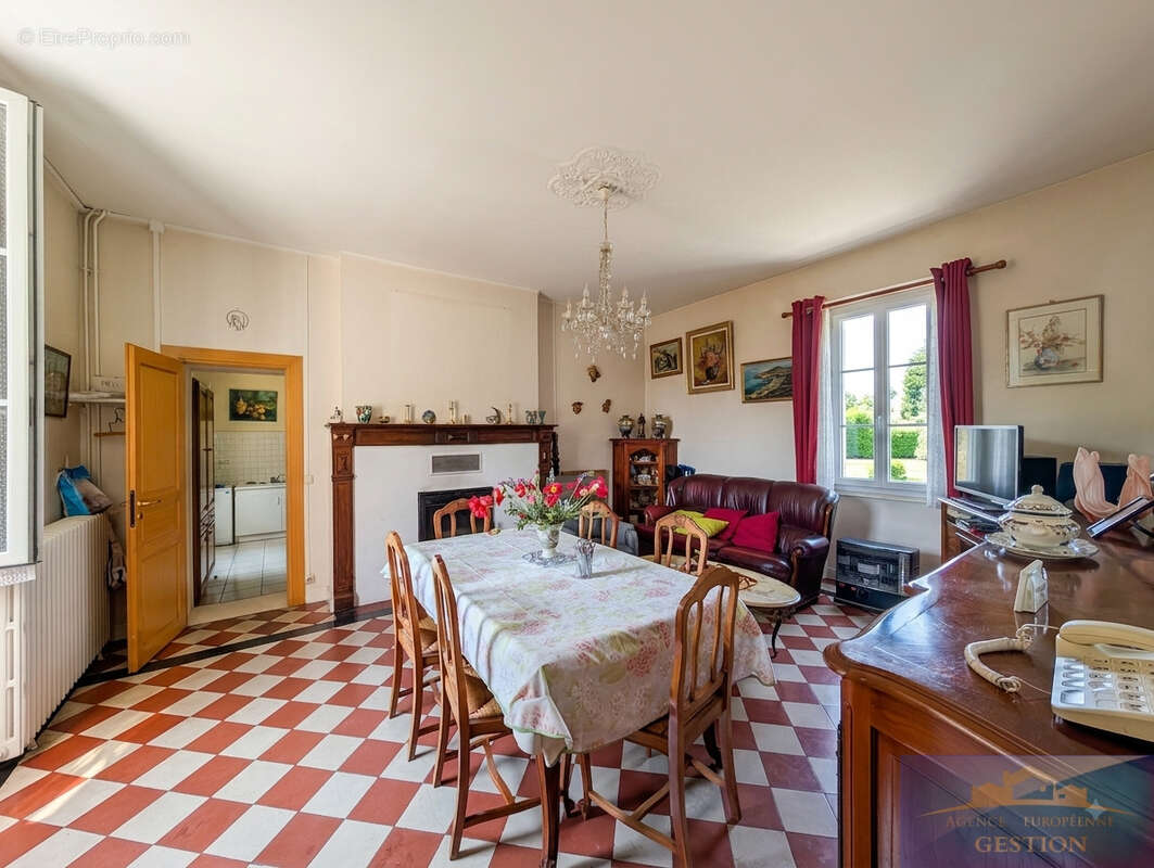 Maison 5 pièces - 140m2 - photo 3
