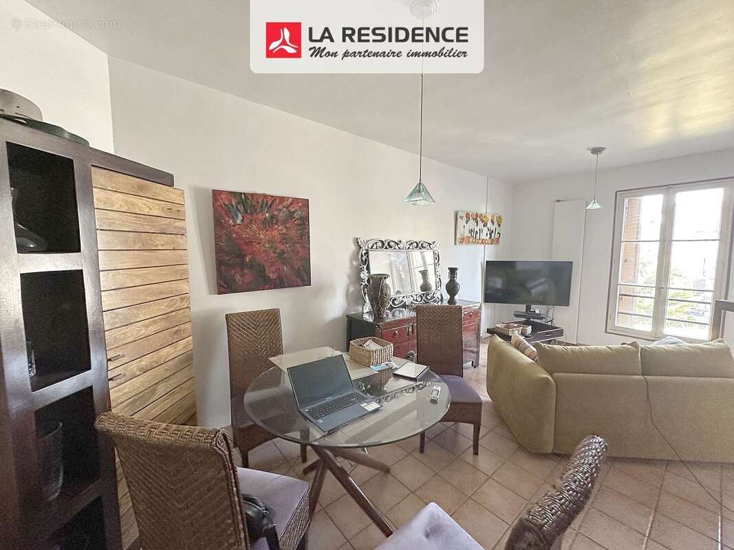 Maison 68 m² à Stains  - photo 3