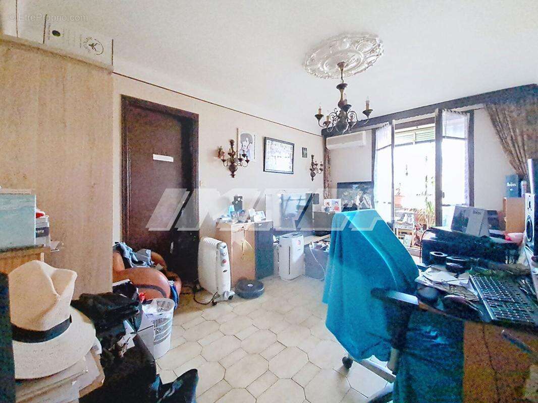 Appartement à MARSEILLE-9E