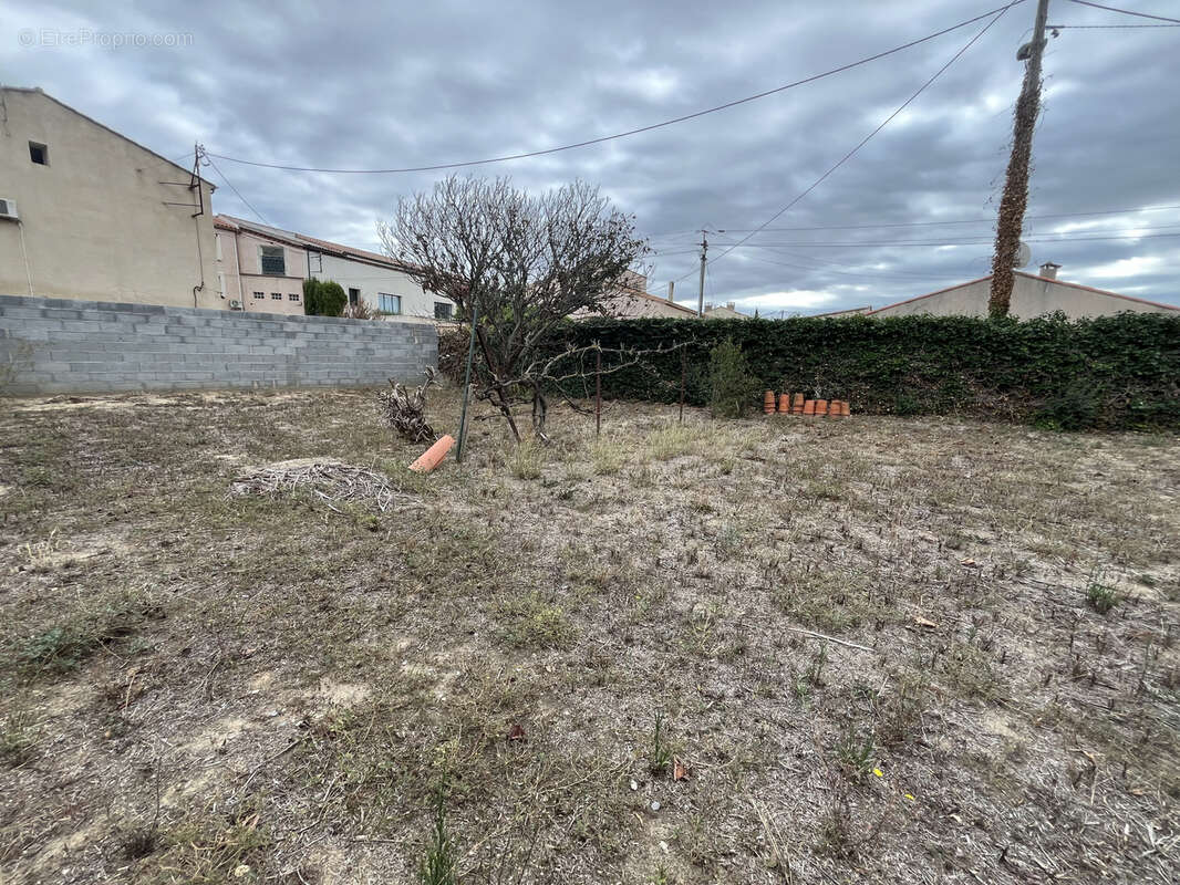 Maison à CUXAC-D&#039;AUDE