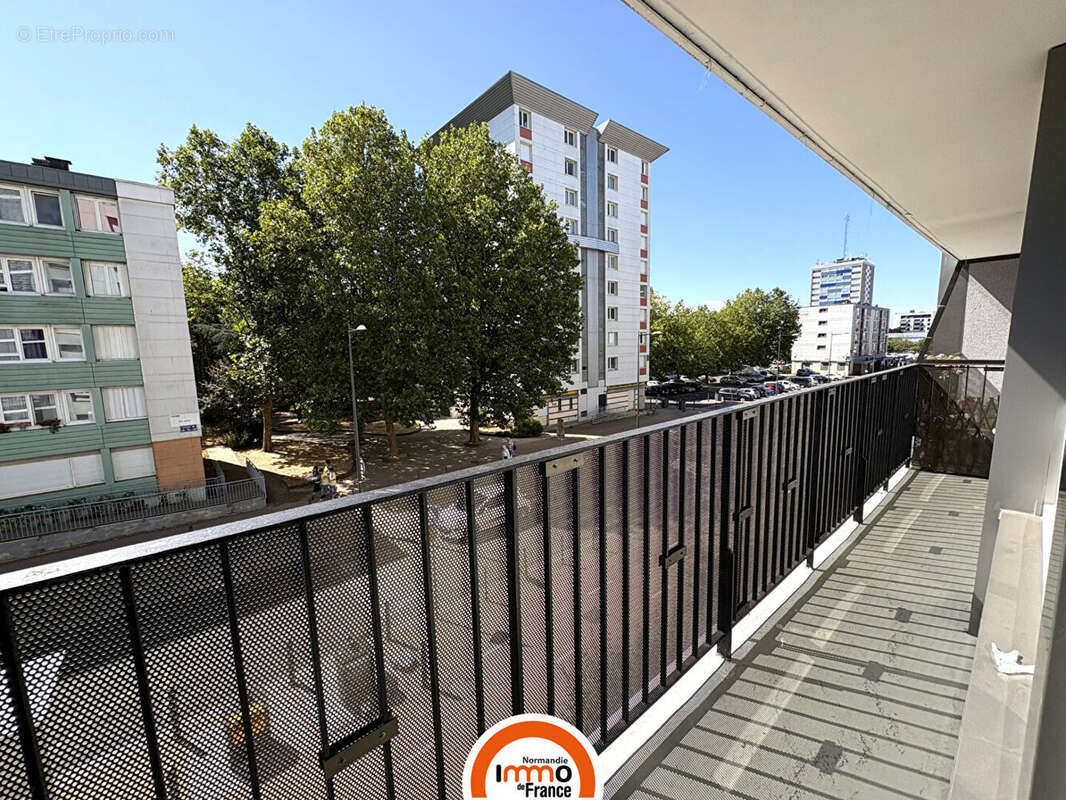 Appartement 69 m² - 2 chambres - Balcon - Ascenseur - DPE C - photo 8