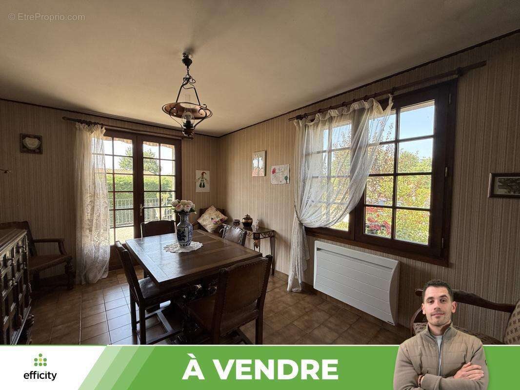 Maison 127 m² à Fontaine-Le-Comte  - photo 4