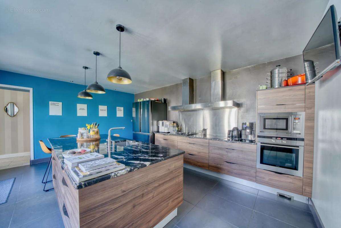 Maison à CHERMIGNAC