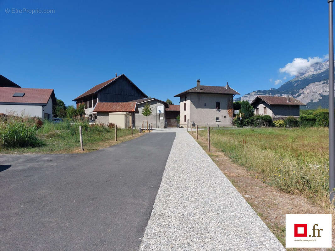 Terrain 596 m² à Tencin  - photo 7