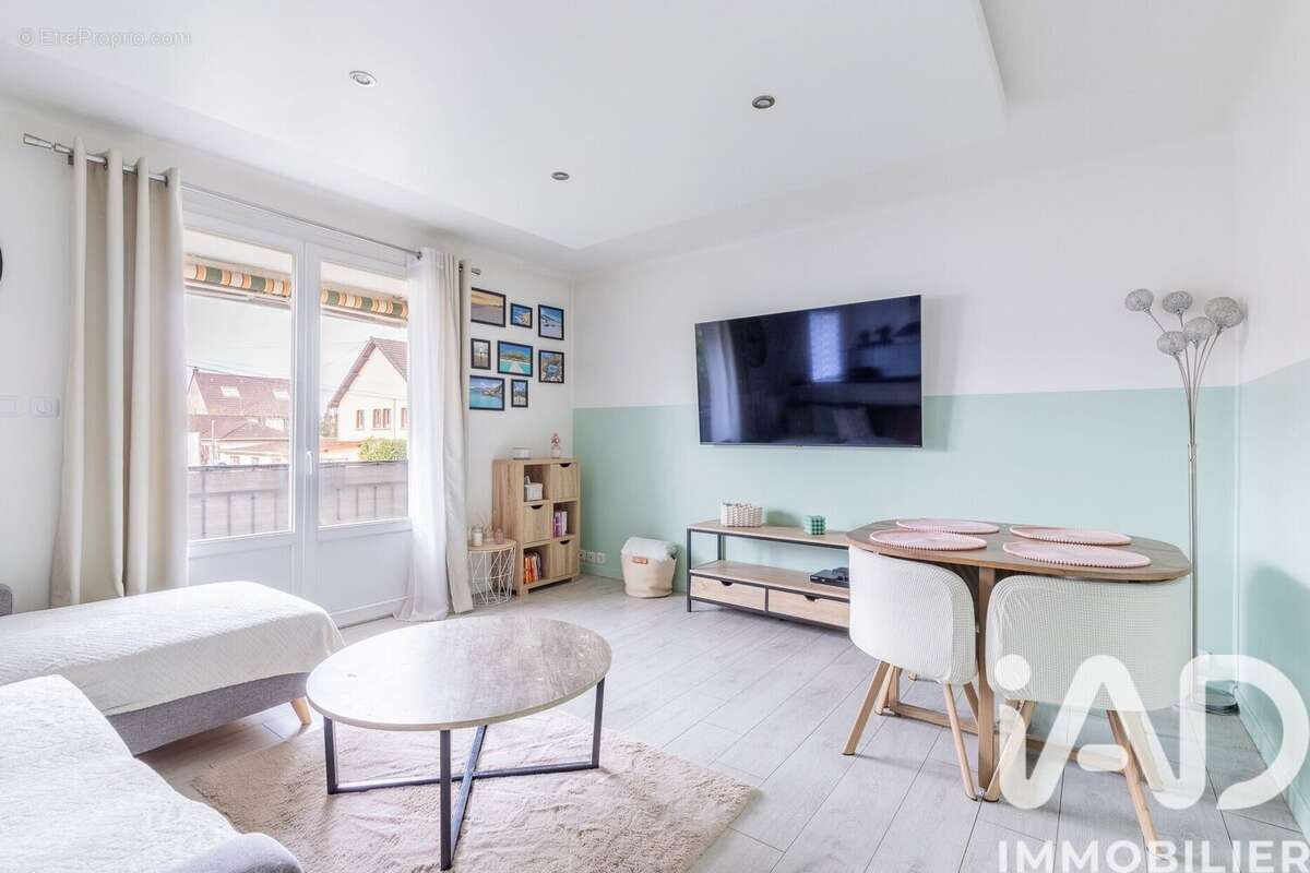 Photo 2 - Maison à YERRES