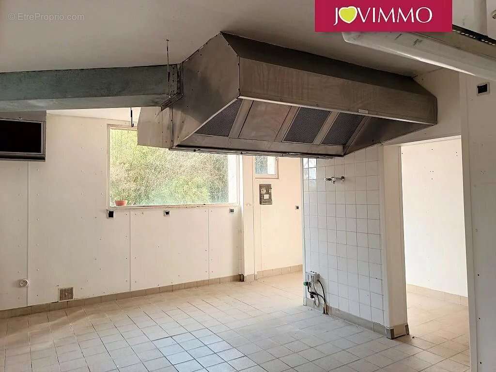 Maison à BESSAIS-LE-FROMENTAL