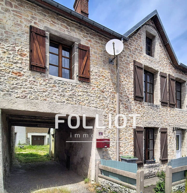 Maison à COUDEVILLE-SUR-MER