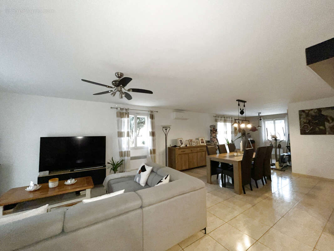 Maison à LEZIGNAN-CORBIERES