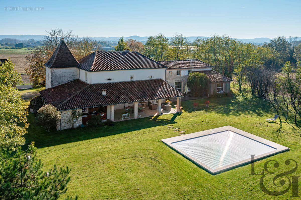 A vendre maison de caractère rénovée - photo 2