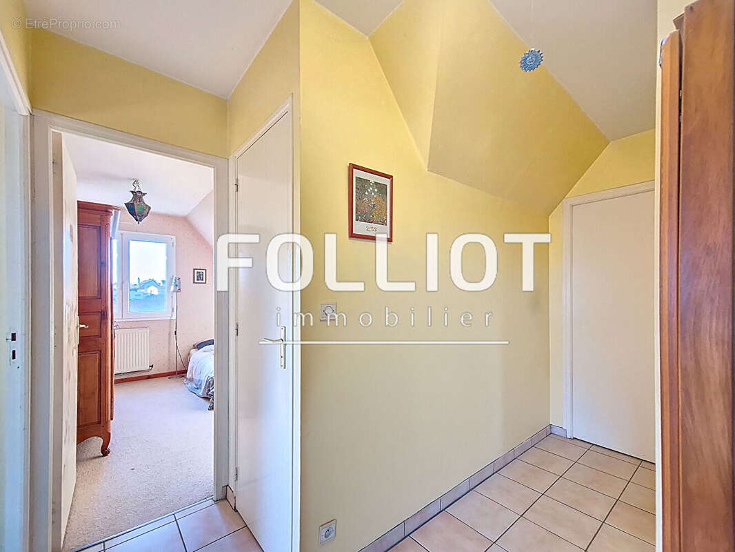 Maison à MONDEVILLE