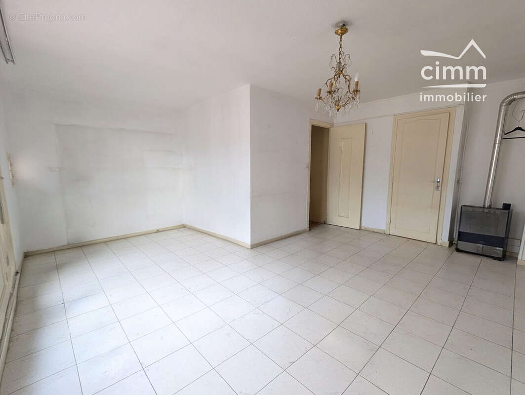 Appartement 62 m² à Fontaine  - photo 3