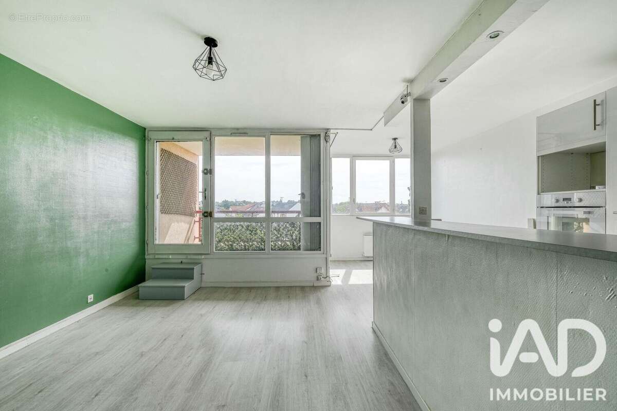 Appartement 67 m² à Villepinte  - photo 2