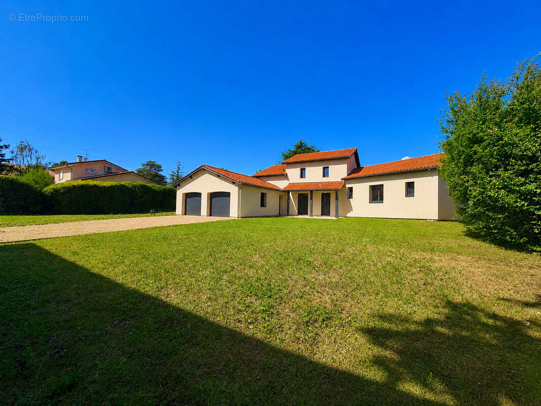 Maison à CHAZAY-D'AZERGUES