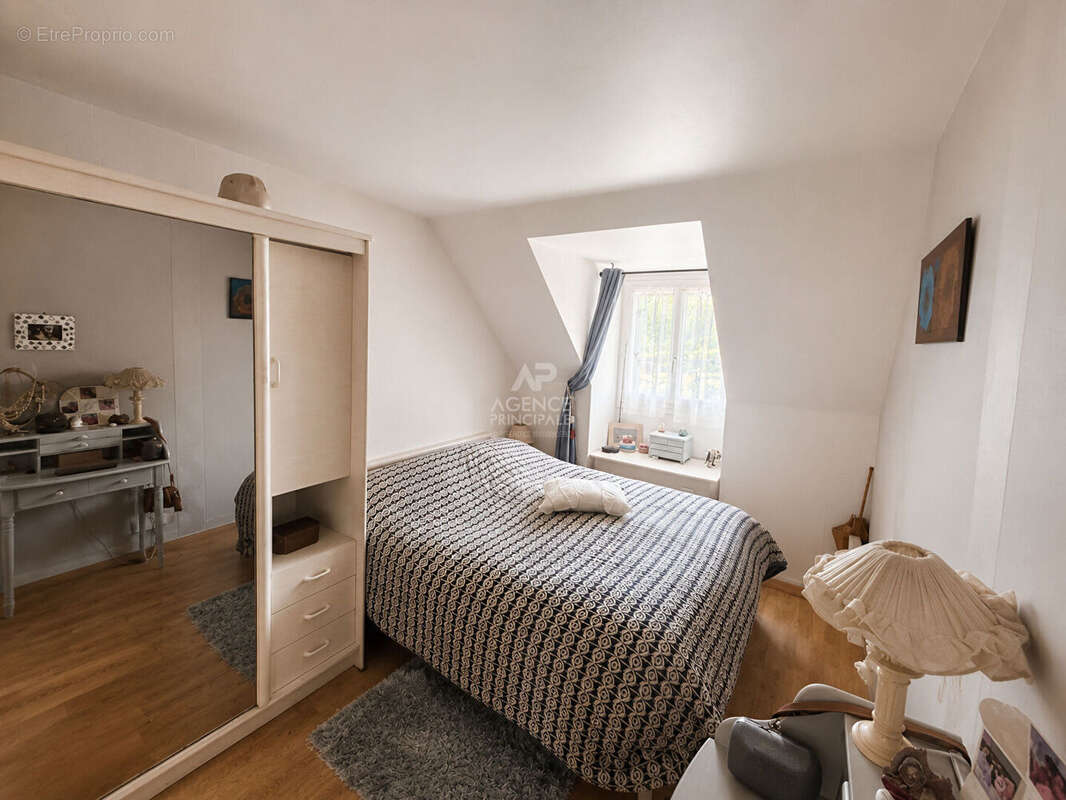 Maison indépendante 5 pièces, Triel-sur-Seine, Quartier calme en impasse - photo 5