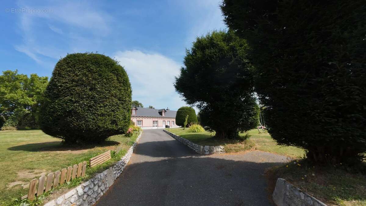 Maison à AUBERVILLE-LA-MANUEL