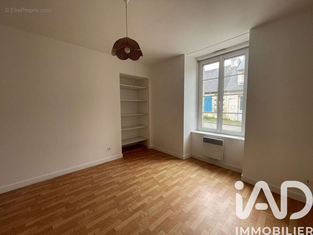 Photo 7 - Appartement à LA ROCHE-DERRIEN