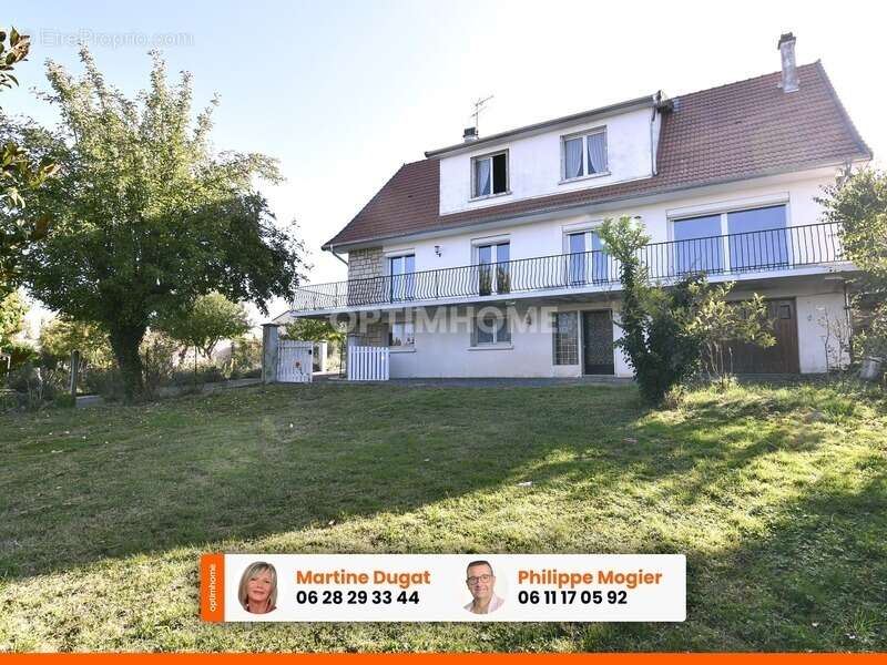 Maison à CREUZIER-LE-VIEUX