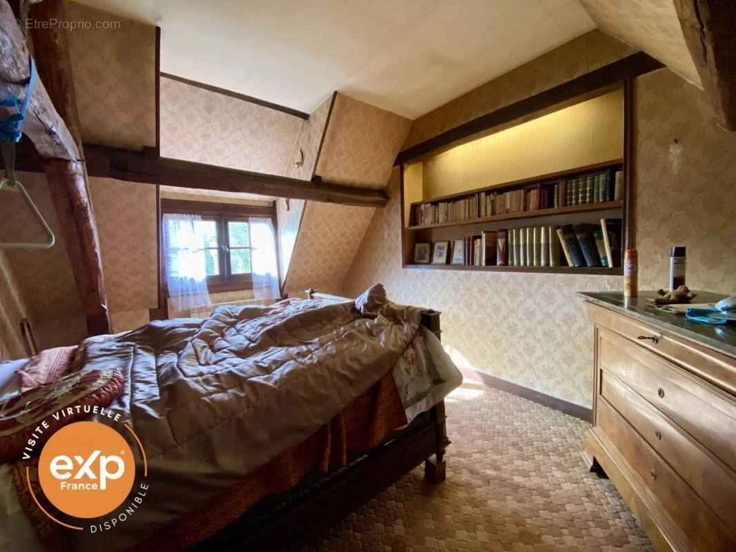 Maison à SAINT-FLOVIER