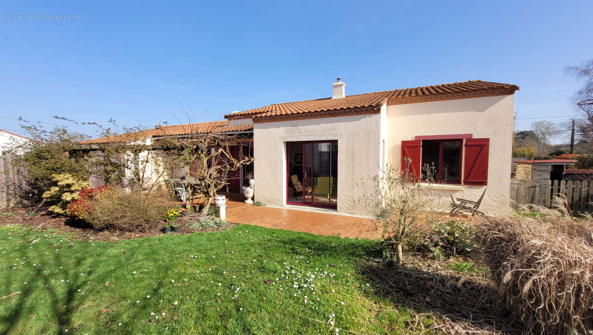 Maison à HAUTE-GOULAINE