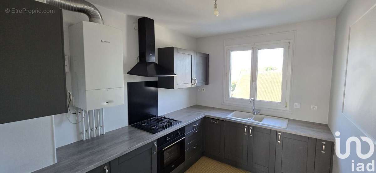 Photo 7 - Appartement à FLEURY-LES-AUBRAIS