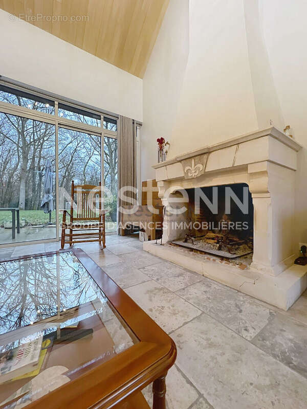 Maison à CHOUZY-SUR-CISSE