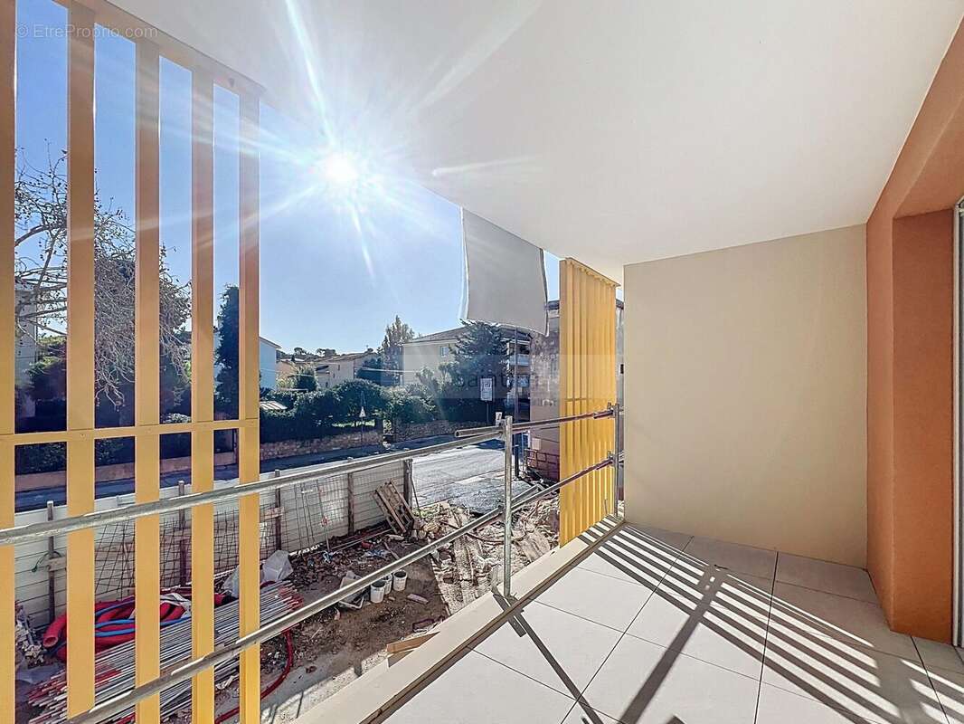 Appartement à SIX-FOURS-LES-PLAGES