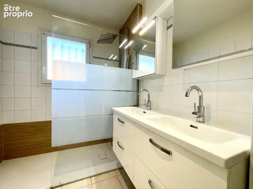 Maison plain-pied 104m2 avec garage - photo 8