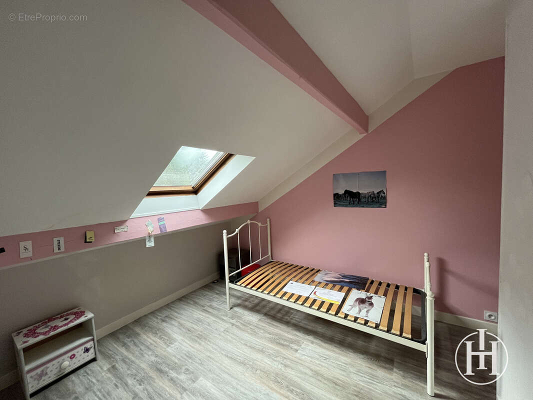 Maison à SAINT-LOUP-DES-CHAUMES