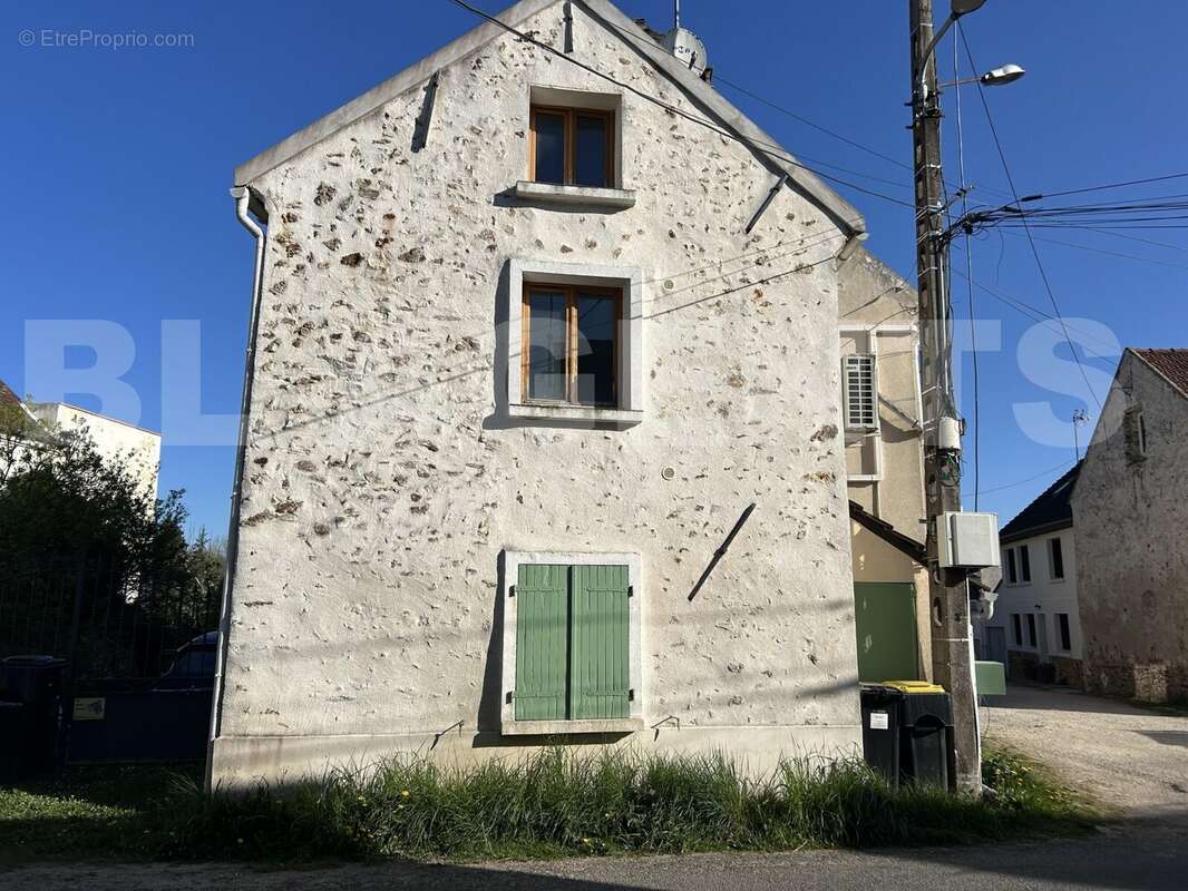 EXTERIEUR 2 - Maison à LIZY-SUR-OURCQ