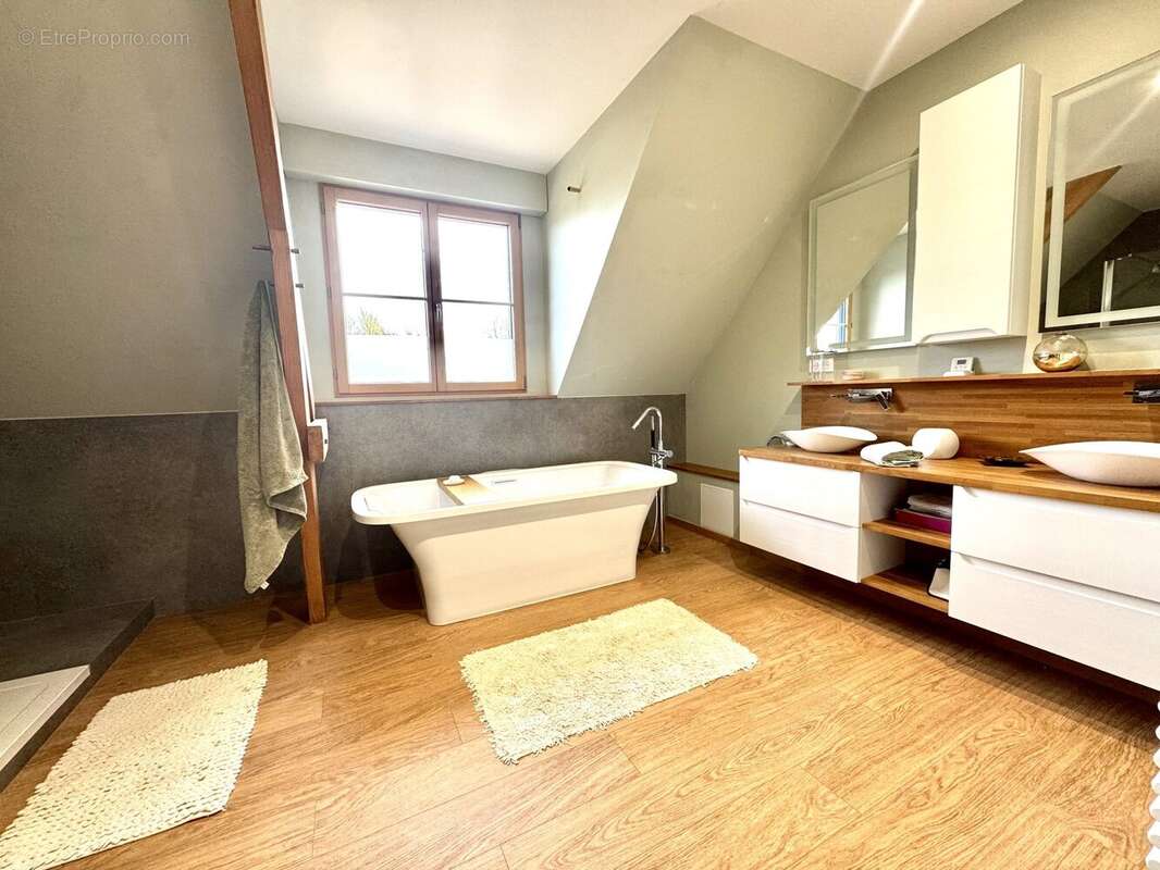 Maison à SENNEVILLE-SUR-FECAMP