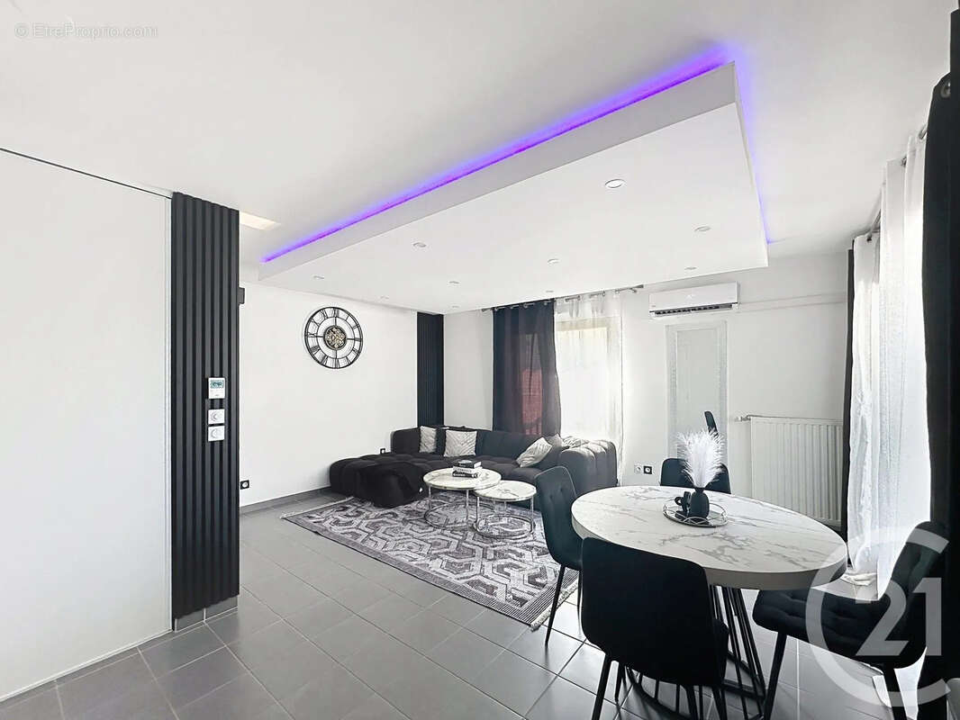Appartement à SAINT-PRIEST