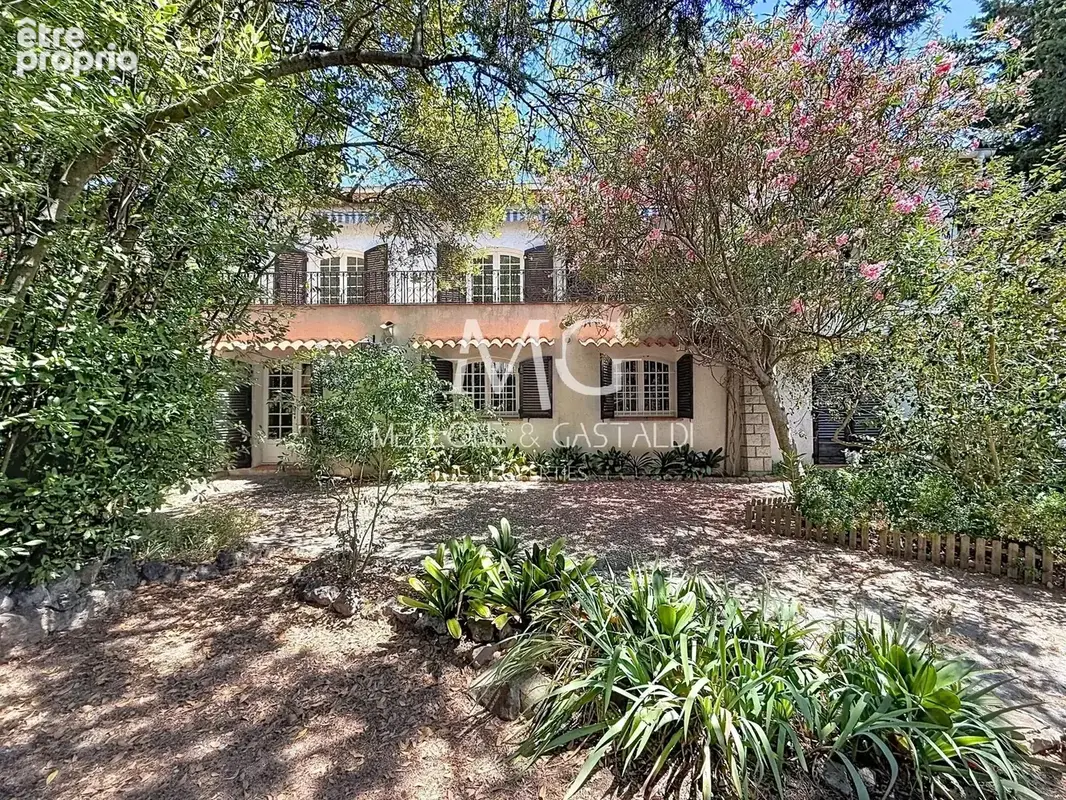 Villa à rénover au Coeur du Petit Juas - photo 3
