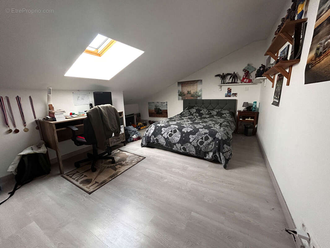 Maison à JUVIGNY-EN-PERTHOIS